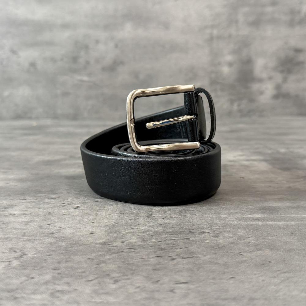 Vintage VTG Y2K 2000s 00s Black Leather Belt Silver Buckle Minimalist